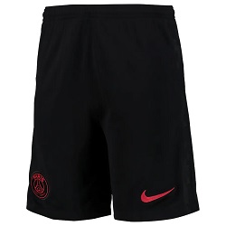 מִכְנָסַיִים קְצָרִים