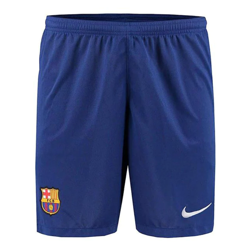 מִכְנָסַיִים קְצָרִים