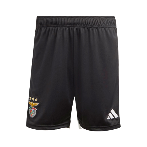 מִכְנָסַיִים קְצָרִים