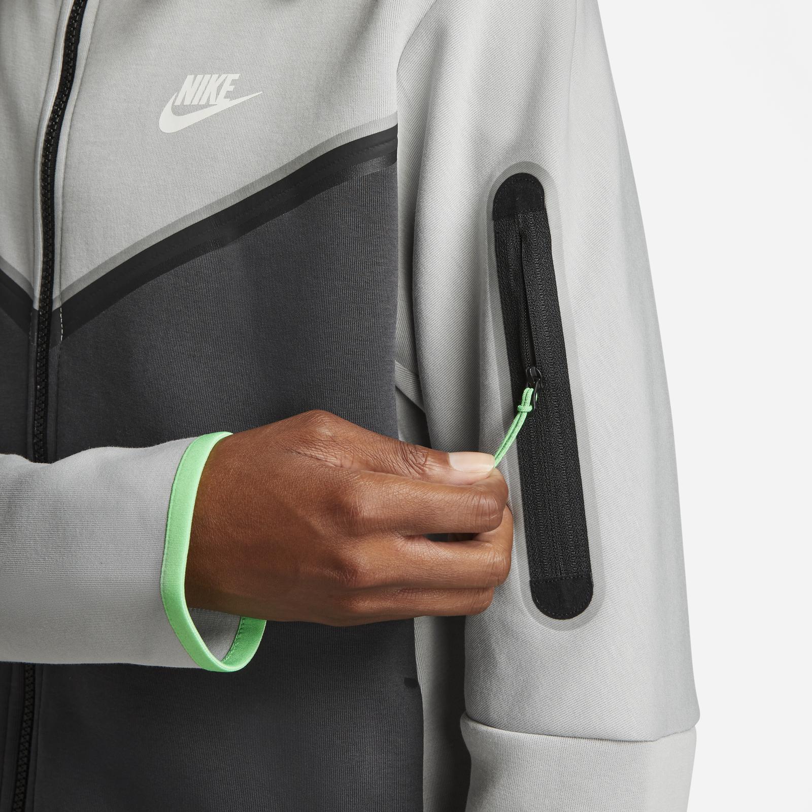 womens nike tech tracksuit