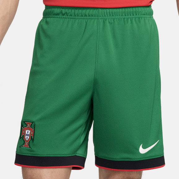 מכנסיים קצרים