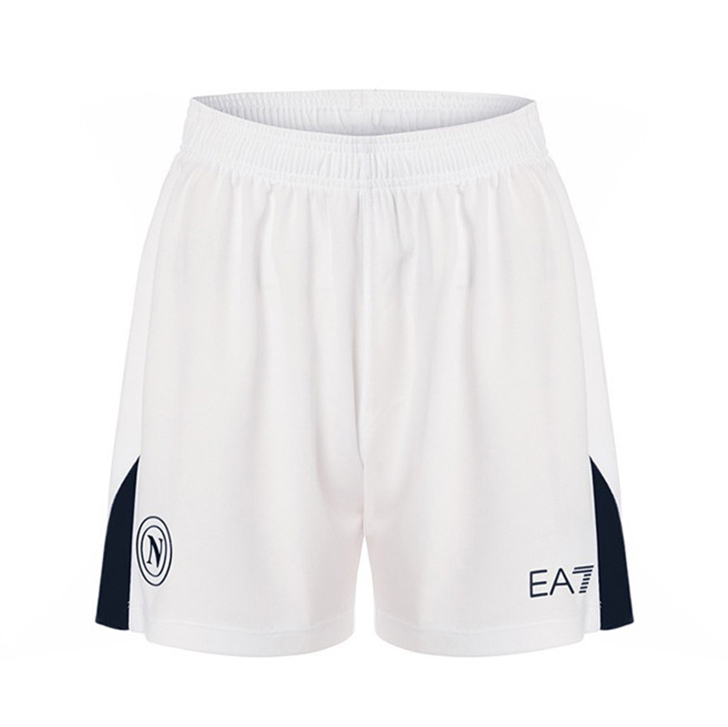 מִכְנָסַיִים קְצָרִים