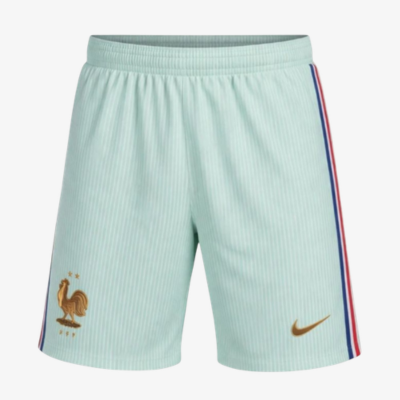 מכנסיים קצרים